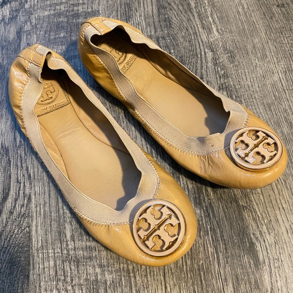 Tory Burch Patent Leather Ballet Flats, Size 6, Nude - Picture 2 of 3